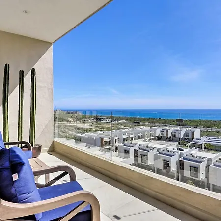 Luxe Cabo Condo With Ocean Views And Amenities!