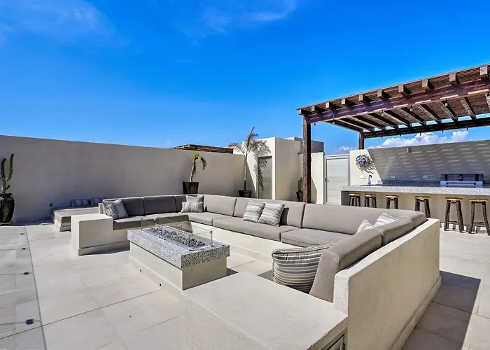 Luxe Cabo W/ Ocean Views + Amenities! Сasa de vacaciones *